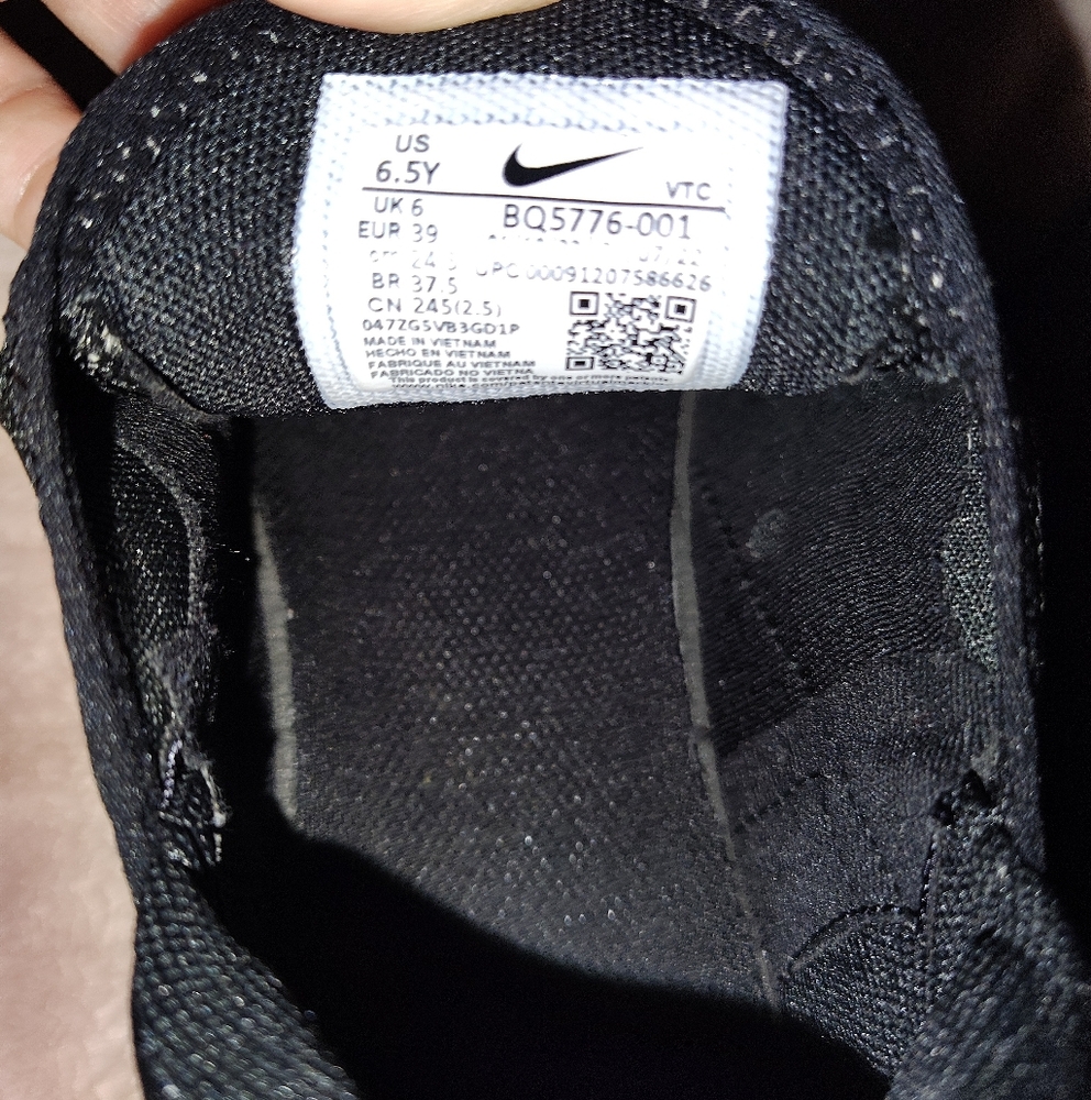 Nike 270s - Picture 4 of 4